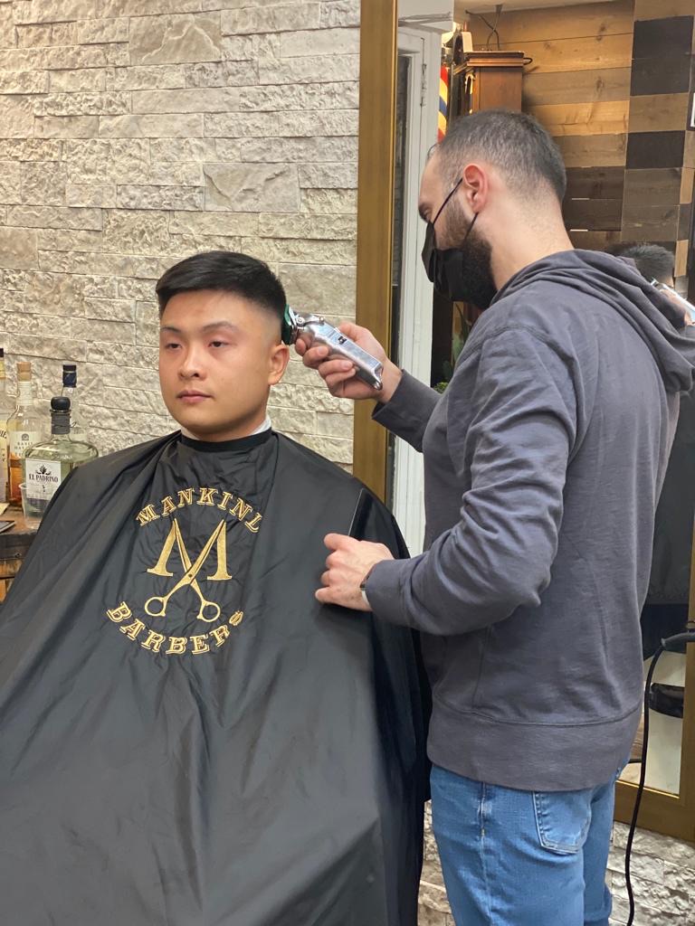 How to Maintain a Professional Hairstyle and Beard